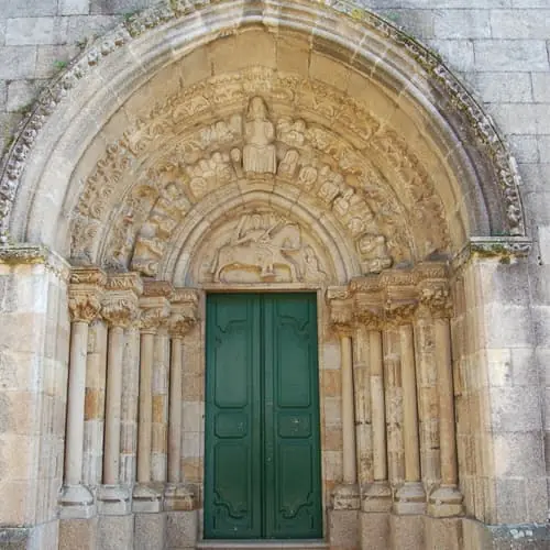 Portada de la iglesia de Santo Domingo en Betanzos - Tour privado
