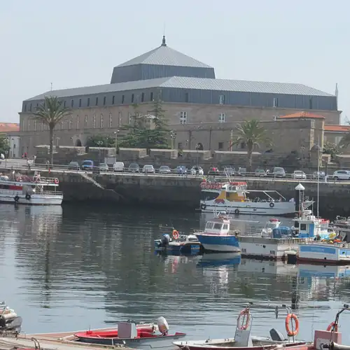 Puerto y cuartel de Ferrol – tour histórico y marítimo