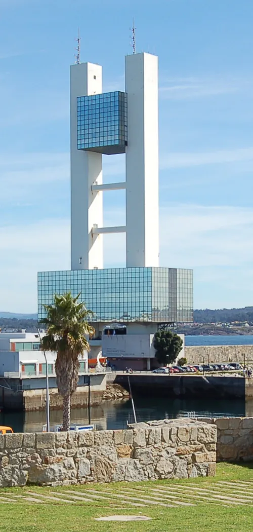 Torre de Capitanía Marítima de A Coruña — historia y arquitectura en el puerto